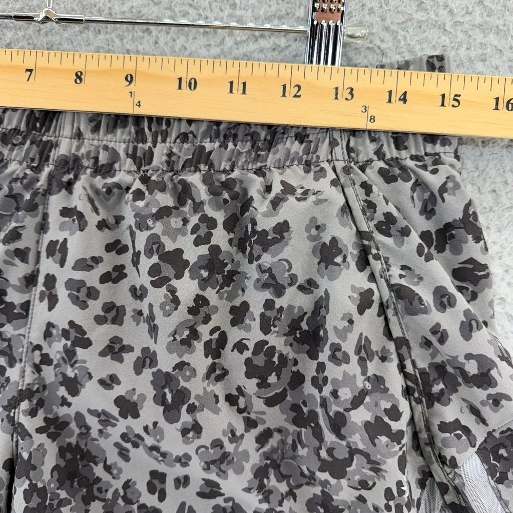 Athleta Womens Grey Leopard Floral Print Running Shorts Mesh Trim Size M
